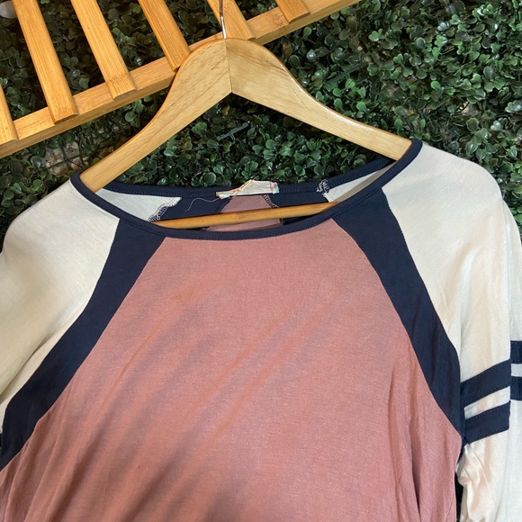 🎁Pink Rose Tops. Size- S - Picture 2 of 6